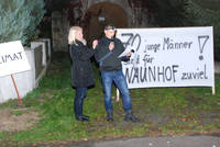 Organisatorin Barbara Schirmer von der Brgerinitiative Naunhof und Redner Thomas Schdlich