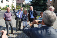 Noch ein Foto f�rs Familienalbum - aber Besserung versprechen konnten die Politiker nicht. Nicht vor 2018 wird hier gebaut.